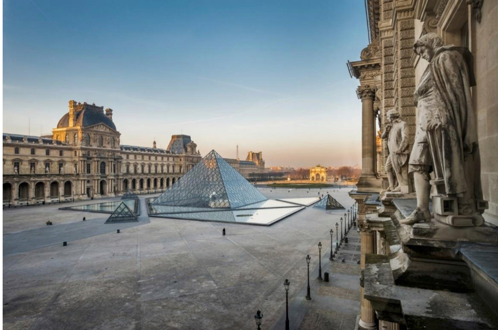 Bid for the Louvre auction by Christie's