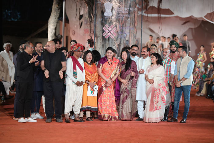 Textiles India 2017 curtain raiser with Smt Smriti Zubin Irani