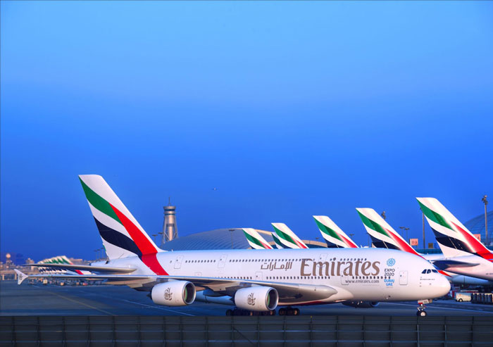Emirates Flights to loan tablets to First and Business Class passengers