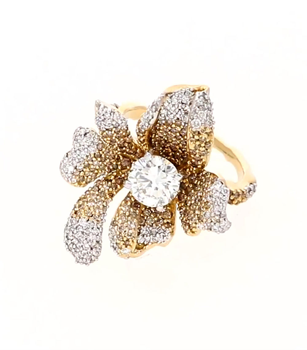 Pavan Anand Jewelry Dagmar floral ring